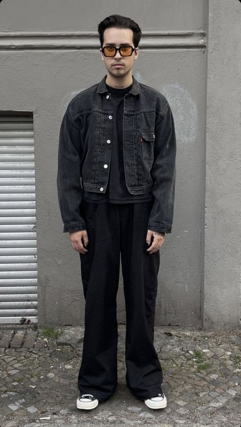 Cropped Denim Jacket Men, Black Grunge Denim Jacket For Streetwear, Black Denim Jacket For Streetwear, Cropped Jeans Men, Washed Black Denim Jacket For Streetwear, Cropped Denim Jacket Outfit, Men’s Denim Jacket Aesthetic, Men’s Black Denim Jacket Outfit, Jean Jacket Outfits Men