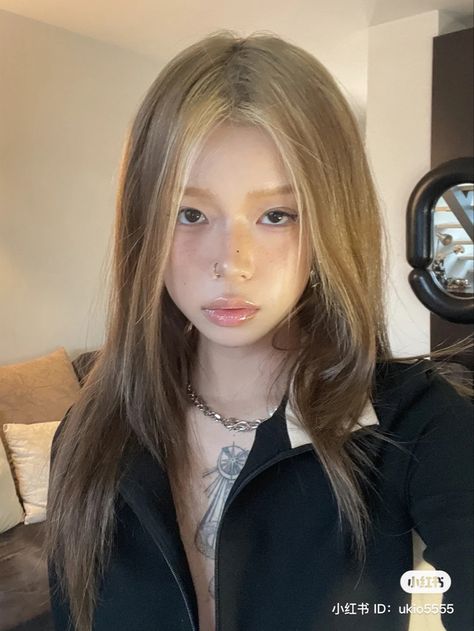 Ashy Honey Brown Hair, Filipino Dyed Hair, Chest Claims For Dr, Asian Light Brown Hair, Asian Ginger Hair, Blonde Asian Hair, Icon Pfp Aesthetic, Hair Color Asian, Color Hairstyles