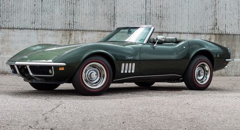 At $40000 Can This 69 Corvette Stingray Convince You To Spend Your Green? Corvette Stingray 1969, Corvette 2015, Chevrolet Stingray, 1977 Corvette, Corvette C7 Stingray, Pontiac Michigan, 1969 Corvette, Old Corvette, Vintage Corvette