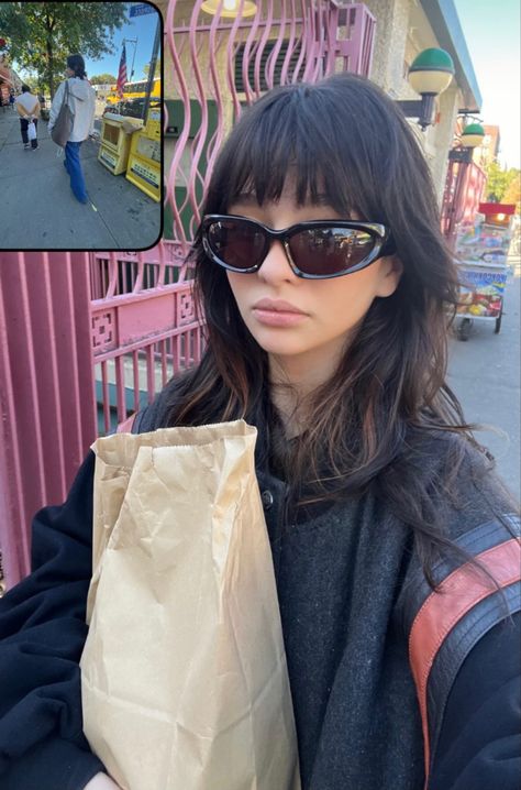 Thick Fringe Bangs Long Hair, Long Hair Short Fringe, Brunette Fringe, Malina Weissman, Thick Bangs, Haircut 2024, How To Cut Bangs, Shag Hairstyles, Wolf Cut