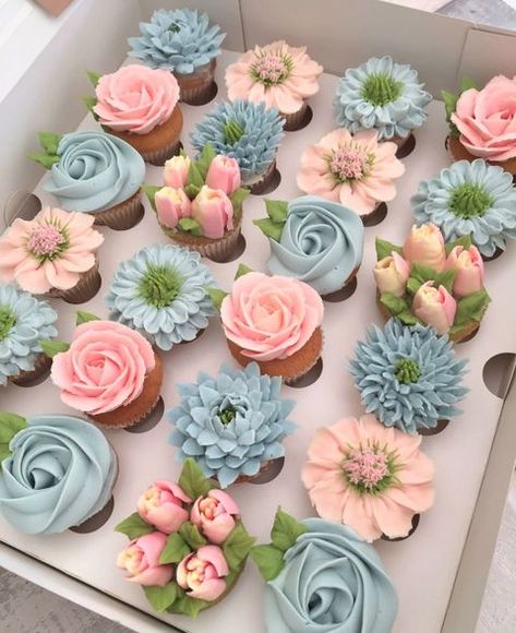 cupcakes by Sally (@cupcakes_by_sally) • Instagram photos and videos Blue And Peach Wedding, Bridal Cupcakes, Wedding Cakes Table, Pink Cute Aesthetic, Tea Party Cupcakes, Cakes Table, Bridgerton Theme, Flower Cupcake, Buttercream Decorating