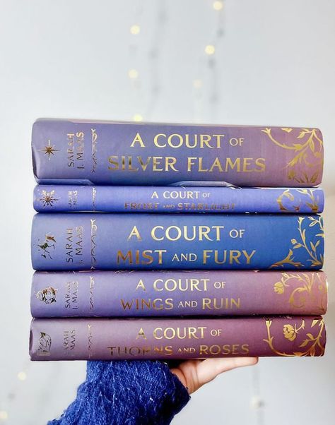 Acotar Book Binding, Acosf Nessian, Binding Ideas, Court Of Mist And Fury, Pretty Books, Fiction Books Worth Reading, Fantasy Books To Read, Unread Books, Recommended Books To Read