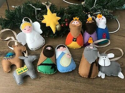 Felt Nativity, Felt Crafts Christmas, Felt Christmas Decorations, Handmade Christmas Decorations, Felt Decorations, Felt Christmas Ornaments, Christmas Ornament Crafts, Christmas Sewing, Christmas Nativity