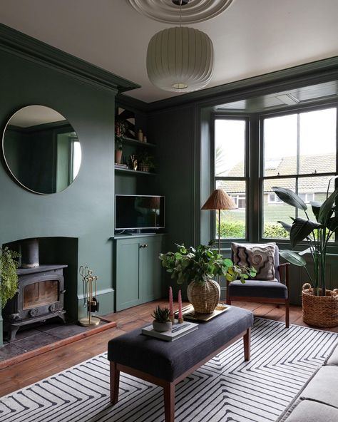 moody paint colors • Instagram Victorian Terrace House Interior, Terrace House Interior, Dark Boho Living Room, Plaster Coving, Green Tile Bathroom, Victorian Renovation, Cornice Design, Snug Room, Sitting Room Design