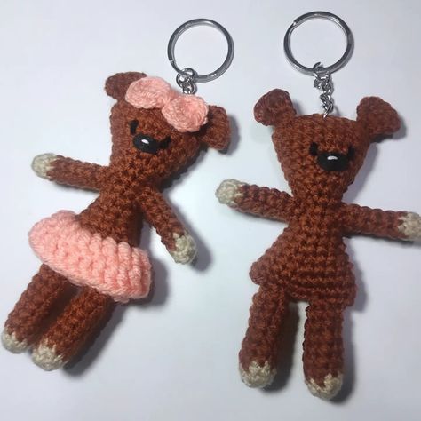 Mr Bean's teddy and Lottie This was one of the cutest custom orders❤️ DM for order/enquiry 💌 . . . . . Tags🏷️: #crochet #amigurumi #crochetteddy #mrbean #crochetlottie #mrbeanteddy #couple #couplekeychain #fyp #explorepage #insta Mr Bean Teddy, Couple Crochet, Crochet Store, Couples Keychains, Mr Bean, Crochet Teddy, Crochet Keychain, Crochet Amigurumi, The Cutest