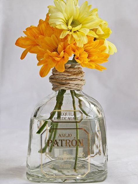 Patron Bottle, Liquor Bottle Crafts, Vase Deco, Mexican Party Theme, Tequila Bottles, Fiesta Theme, 5 De Mayo, Mexican Party, Deco Floral