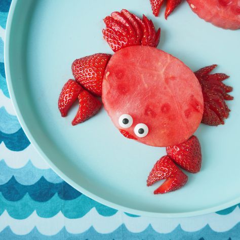 Fruit Animals, Decorações Com Comidas, Food Art For Kids, Creative Snacks, Dessert Aux Fruits, Creative Food Art, Cute Snacks, Easy Food Art, Summer Snacks