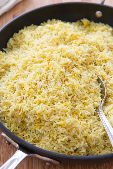 Saffron Rice - Fragrant, fluffy, and so easy to make! #rice #saffronrice #yellowrice #sidedish #recipe Cava Saffron Rice Recipe, Indian Saffron Rice, Greek Saffron Rice, Saffron Basmati Rice Recipe, Saffron Rice In Rice Cooker, Cava Rice Recipe, Cava Recipes, Saffron Basmati Rice, Ideas For Dinner Healthy