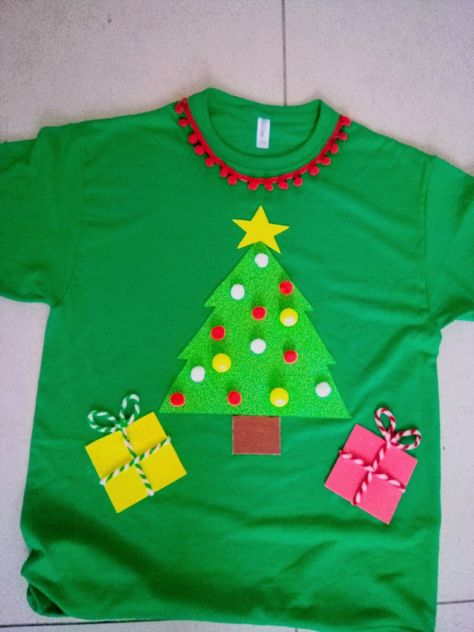 Green t-shirt with a foam Christmas tree. Ugly sweater Christmas partie diy ideas Christmas Tree Shirt Ideas Diy, Ugly Sweaters Diy, Tree Tshirt, Christmas Tree Shirt, Tree Shirt, Tree Christmas, Diy Shirt, T Shirt Diy, Christmas 2024