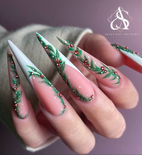 December Nails, Stiletto Nails Designs, Christmas Nails Acrylic, Festival Nails, New Year's Nails, Xmas Nails, Christmas Nail Designs, Luxury Nails, Christmas Nail