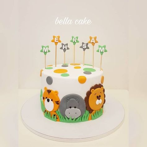 Jungle Birthday Cakes, Zoo Cake, Jungle Theme Cakes, Boys First Birthday Cake, Jungle Theme Birthday Party, Boys 1st Birthday Cake, Baby Boy Birthday Cake, Jungle Safari Birthday, Animal Birthday Cakes