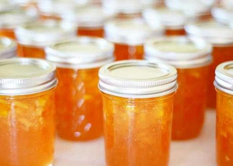 Low Sugar Jam Recipes, Chia Seed Jam Recipe, Canning Jam Recipes, Peach Jam Recipe, Canning Peaches, How To Make Jelly, Vanilla Bourbon, Fruit Press, Canned Fruit