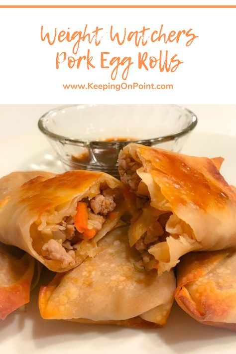 Weight Watchers Pork Egg Rolls - these are much lower in points than regular egg rolls! Egg Rolls Baked, Weight Watchers Appetizers, Weight Watchers Lunches, Pork Egg Rolls, Egg Benedict, Chicken Spring Rolls, Weight Watchers Meal Plans, Weight Watcher Dinners, Egg Roll Wrappers