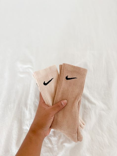 Beige Socks, Beige Outfit, Nike Socks, Casual Socks, Christmas Wishlist, Hand Dyeing, Winter Hats, Socks, Nike