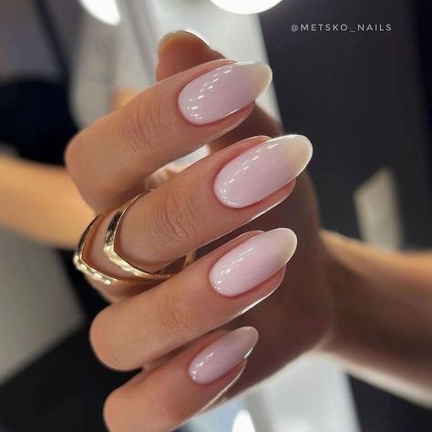 Winter Nails Gel, Nude Nail Designs, Casual Nails, Round Nails, Oval Nails, Neutral Nails, Classy Nails, Pretty Acrylic Nails, Chic Nails