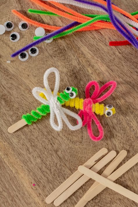 Art Activities For Toddlers, Pipe Cleaner Crafts, 5 Min Crafts, Hand Crafts For Kids, Preschool Art Activities, Hairstyles For Kids, Paper Towel Roll Crafts, Easter Hair, Camping Crafts