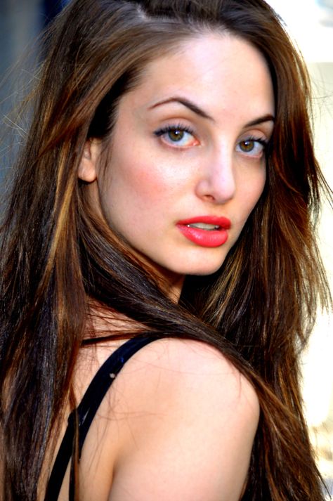 Alexa Ray Joel, daughter of Christie Brinkley  Billy Joel Christie Brinkley Daughter, Alexa Ray Joel, Eye Brows, Christie Brinkley, Celebrity Families, Celebrity Kids, Billy Joel, Soft Natural, Genetic