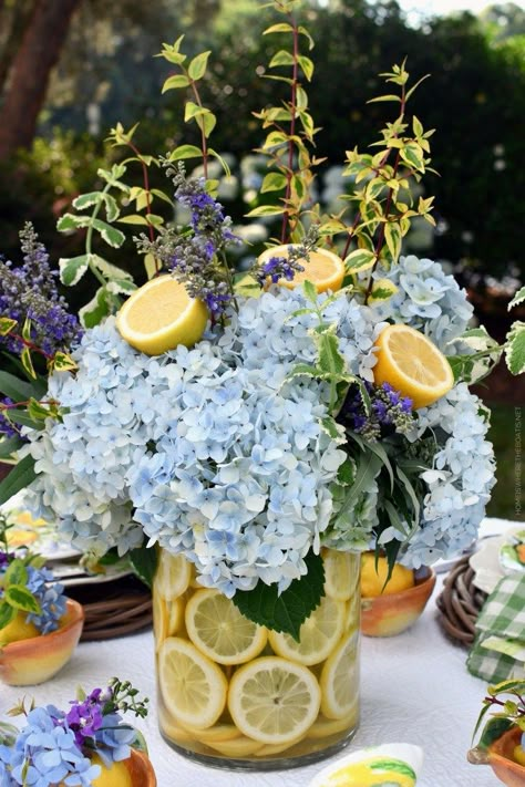 Lemon Decorations, Lemon Vase, Diy Tablescapes, Lemon Diy, Summer Wedding Centerpieces, Hydrangeas Flowers, Lemon Centerpieces, Dollar Tree Vases, Lemon Themed Bridal Shower