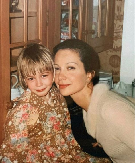 Hailey Baldwin Mom, Kennya Baldwin, To All The Mothers, Oceans 8, Love Affection, Justin Hailey, French Baby, Justin Bieber Pictures, Mommy Baby