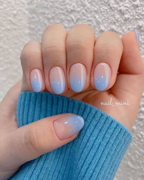 Blue Ombre Nails, Chic Nail Designs, Cute Simple Nails, Nail Design Inspiration, Ombre Nail Designs, Blue Nail Designs, Bleu Pastel, Oval Nails, Pastel Nails