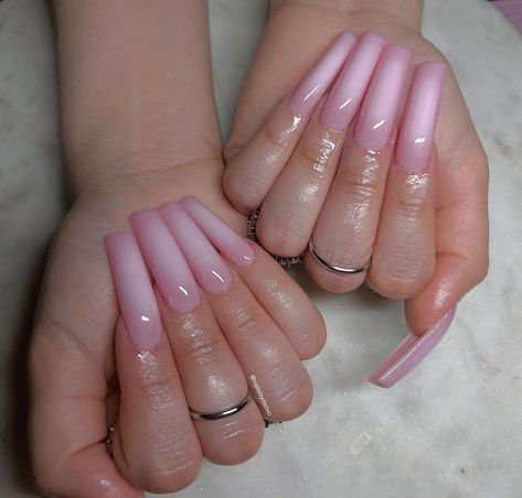 Baby Pink Aura Nails, Summer Pink Nails Design, Long Aura Nails, Nail Ideas 2024, Aura Acrylic Nails, Baby Pink Acrylic Nails, Pink Girly Nails, Aura Nails Pink, Pink Aura Nails