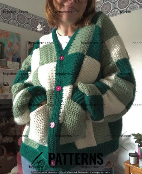 Crochet Coziness: Free Cardigan Patterns for All Skill Levels Modern Haken, Crochet Cardigan Tutorial, Crochet Cardigan Pattern Free, Patchwork Sweater, Patchwork Cardigan, Amazing Crochet, Mode Crochet, Trendy Sweaters, Crochet Fashion Patterns