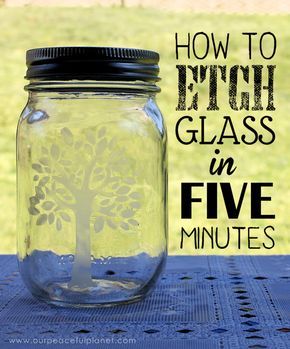 We'll show you how to etch glass and create beautiful designs on almost any type of glass in just a few minutes. You'll be surprised how easy it is! Etched Mason Jars, Glass Etching Diy, Etching Diy, Crafts With Glass Jars, Mason Jar Projects, Diy Jar Crafts, Canvas Photo, Mason Jar Crafts Diy, Photo Transfer