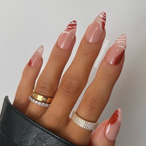 Best Fall Nail Colors 2022, Short Nails Autumn, Fall Nail Colors 2022, Nail Colors 2022, Autumn Nail Colors, Best Fall Nail Colors, Fall Almond Nails, New Nail Colors, Abstract Nail