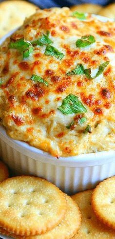 Crab Meat Au Gratin, Hot Crab Dip, Crab Dishes, Crab Recipes, Ideas Food, Finger Food Appetizers, Jambalaya, Party Food Appetizers, Crab Meat