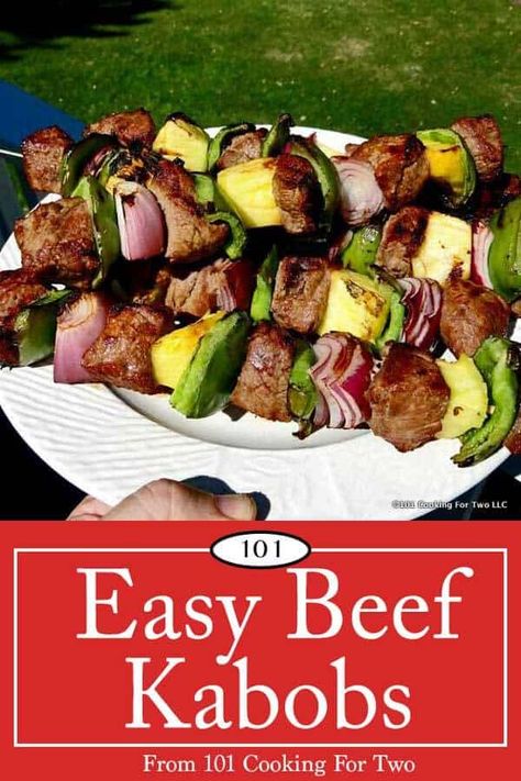 Fire up the grill for some great tasting sirloin steak kabobs with these easy to follow step by step instructions. #Kabobs #Skewers #BeefKabobs #BeefSkewers #GrilledBeefKabobs Grilled Beef Kabobs, Marinated Beef Kabobs, Marinated Steak Kabobs, Beef Kabob Marinade, Grilled Steak Kabobs, Vegetable Kabobs, Steak Kabobs, Best Beef Recipes, Beef Kabobs