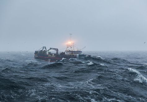 Dark Nautical Aesthetic, Scary Ocean, Dark Cottagecore Aesthetic, Nautical Aesthetic, Sea Storm, Vintage Motorcycle Posters, Lighthouse Keeper, Ocean Vibes, Paradise On Earth