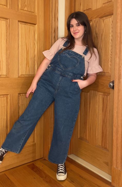 Overall Outfits Plus Size, Overalls Midsize, Plus Size Overalls Outfit, Funk Outfit, Midsize Fits, Outfit Edit, Regular Outfits, Teacher Fits, Overalls Plus Size