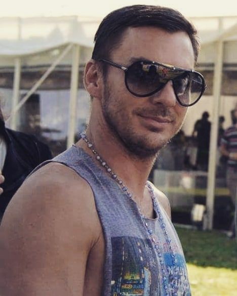 72 vind-ik-leuks, 12 reacties - 𝙽𝚊𝚝𝚑𝚊𝚕𝚒𝚎 (@thalie_leto_remedy) op Instagram: 'Happy Wednesday Hump Day sweethearts 😍😍😍😍 . #shannonleton #shannonletoisperfect #sexyshannonleto…' Wednesday Hump Day, Shannon Leto, 30 Seconds To Mars, Hump Day, Hair Humor, 30 Seconds, Square Sunglasses Men, Mars, Square Sunglass