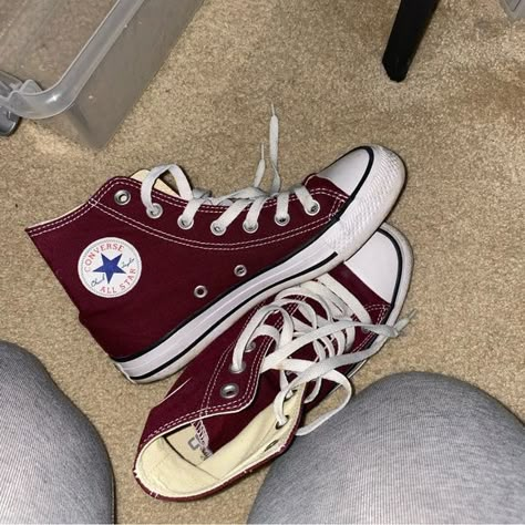 Cherry Red Converse, Wine Red Converse, Dark Red Converse Outfit, Burgundy Converse Outfit, Black And Red Converse, Evan Rosier Aesthetic, Converse Rouge, Dark Red Converse, Dark Red Shoes