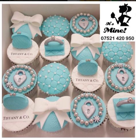 Blue and white Tiffany&Co birthday cupcakes with quilting, bows, rings, bracelets, purses and charms by It's Mine Cakes Tiffany & Co Cupcakes, Tiffany Co Birthday Cakes, Tiffany And Co 40th Birthday Party, Tiffany Co Cake Ideas, Tiffany And Co Birthday Party Ideas, Tiffany Birthday Cake, Tiffany And Co Cake, Tiffany Blue Cake, Tiffany Blue Sweet 16