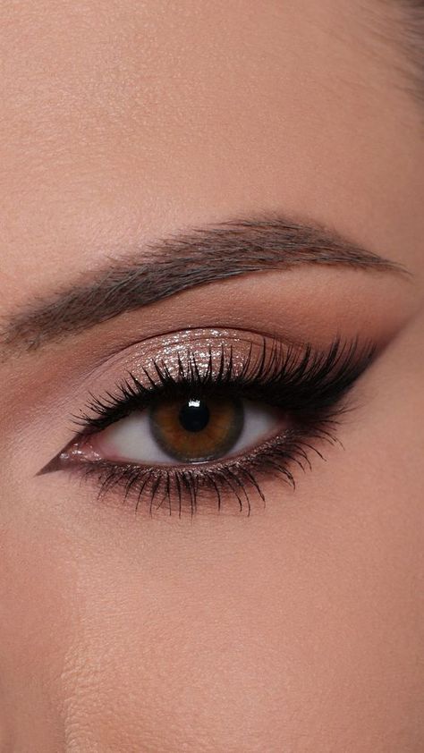 Machiaj Smokey Eyes, Wedding Eye Makeup, New Years Eve Makeup, Prom Eye Makeup, Smokey Eye Makeup Tutorial, Eye Makeup Pictures, Makijaż Smokey Eye, Evening Makeup, Trending Pins