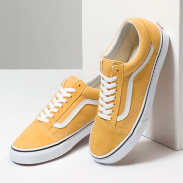 Vans Wallpaper, Vans Collection, Shoe Photography, Yellow Vans, Tenis Vans, Studio Shots, Shoes Photography, Casual Footwear, Popular Shoes