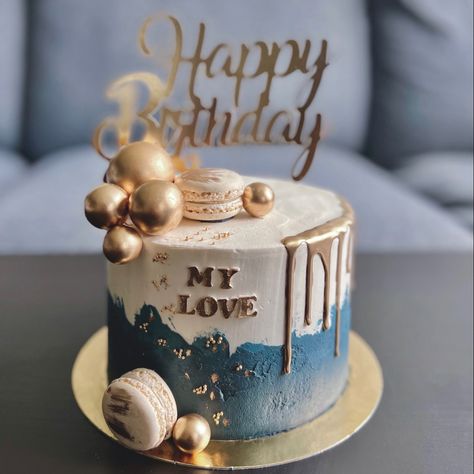 Bday Cakes For Men Boyfriends, Cake Ideas For Men Birthday Husband, Birthday Cake For 22 Year Old Guy, Hubby Cake Ideas, Cake Designs For Boyfriend Birthday, Cakes For Man Birthday, Bday Cake For Husband Birthday, 40th Birthday Cake For Husband, Birthday Cake Designs For Husband