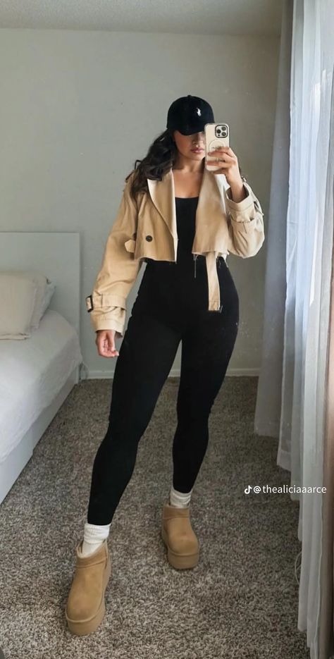 Winter Outfit Women 2024, Winter Date Ideas Outfit, Winter Rainy Outfits, Disneyland Winter Outfit Ideas, Dress And Uggs Outfit, Outfit Ideas Combat Boots, Boots And Leggings Outfits, Bogota Outfits, Colorado Winter Outfits