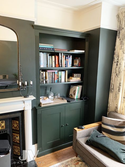 Built In Shelves Living Room Alcove, Alcove Shelving Dining Room, Built In Shelves Alcove, Living Room Alcoves, Dining Room Alcove Ideas, Alcove Bookshelf, Bookcase Alcove, Alcove Bookcase, Living Room Alcove