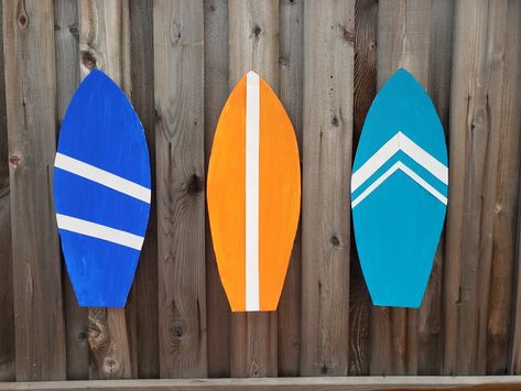 Cardboard surfboards Diy Cardboard Surfboard, Diy Surfboard Decor Cardboard, Cardboard Surfboard, Surf Van, Surfboard Decor, Rock Beach, After Prom, Surfboard Design, Hallway Decor