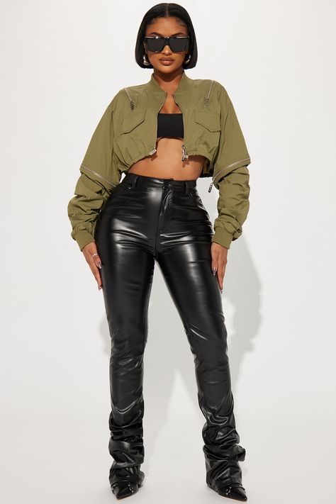 Marilyn Melo, Olive Fashion, Olive Jacket, 2024 Fashion, Cropped Jacket, Zipper Detail, Knit Collar, Collar And Cuff, Crop Jacket