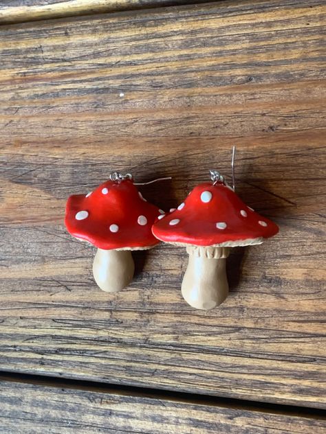 Polymer Clay Accessories, Clay Accessories, Mushroom Earrings, Earrings Clay, Cute Clay, Clay Art Projects, Clay Jewelry Diy, Polymer Clay Charms, Diy Clay Crafts