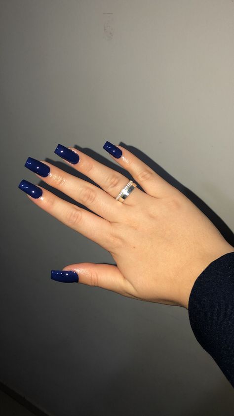 Dark Blue Acrylic Nails Square, Simple Nails Dark Colors, Coffin Navy Nails, Dark Blue Manicure, Navy Square Nails, Dark Nails Square, Navy Blue Nails Square, Basic Long Acrylic Nails, Navy Blue Square Nails