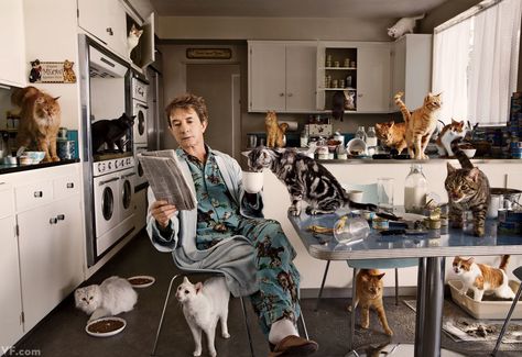 @edinharvey Celebrities With Cats, Sam Jones, Martin Short, Steve Martin, Annie Leibovitz, Adam Sandler, Cat People, Ellen Degeneres, Justin Timberlake