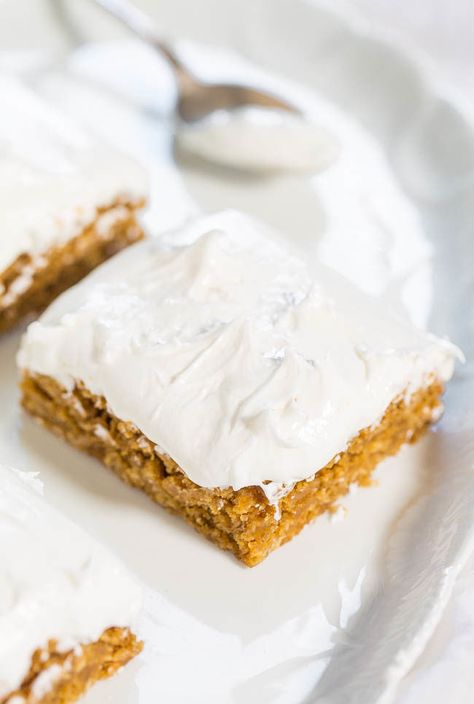 Oatmeal Cream Pie, Chewy Bars, Yummy Bars, Creme Pie, Oatmeal Creme Pie, Oatmeal Cookie Bars, Iced Oatmeal Cookies, Oatmeal Cream Pies, Averie Cooks