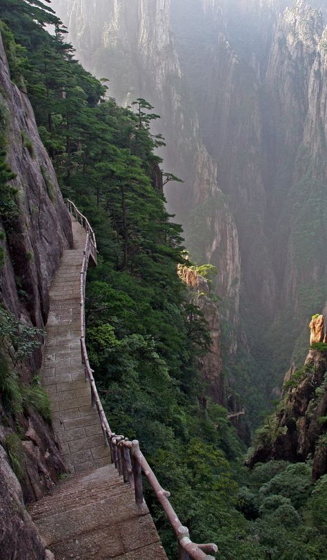 Huang Shan Yellow Mountains , China Northern Air Temple, Yellow Mountains, Scenery Beach, Phuket Island, Dangerous Roads, Usa Road Trip, Adventure Vacation, Destination Ideas, Relaxing Vacations