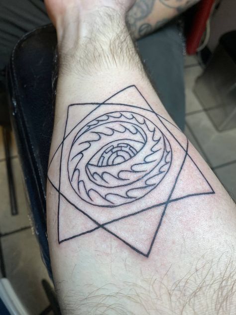 Tool septagram and third eye/ ouroboros. Original design found on Tool subreddit. Done by Ole @ Star Tattoo ABQ NM. #tattoos #tattoo #beauty Tool Tattoo Band Art, Tool Tattoo Band, Tool Band Tattoo, Matrix Tattoo, Tool Band Artwork, Third Eye Tattoo, Croatian Tattoo, Band Artwork, Third Eye Tattoos