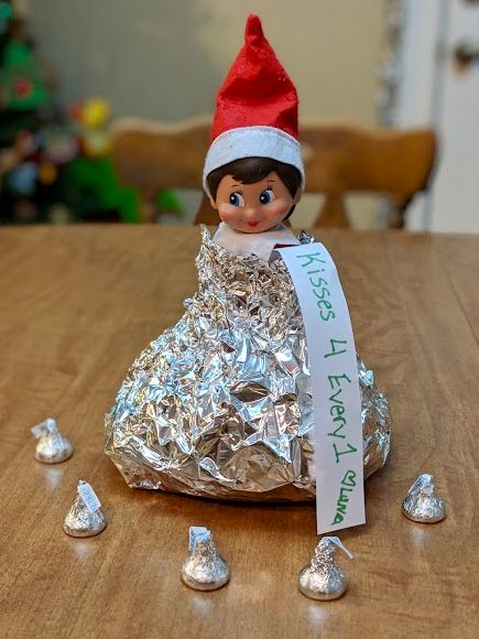 Elf On A Shelf Hershey Kisses, December 23rd Elf On The Shelf, Elf On The Shelf Goodbye Kisses, Elf On The Shelf Shenanigans, Elf On The Shelf Ideas Hershey Kisses, Elf On The Shelf Kisses Ideas, Elf Hershey Kisses, Hershey Kiss Elf On Shelf, Elf On The Shelf Hershey Kiss Ideas