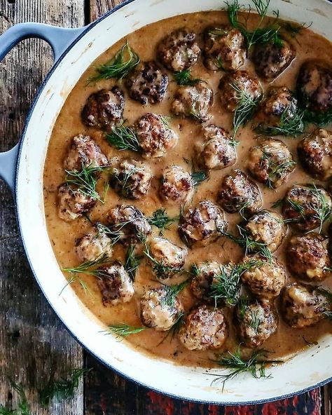 Authentic Swedish Meatballs, Swedish Dishes, Sunday Suppers, Pot Pies, Swedish Meatballs, Meatballs Recipe, Family Recipe, Perfect Family, Best Dishes